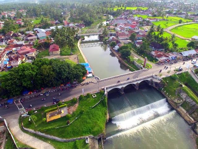Medan nan Bapaneh Ratapan Ibu